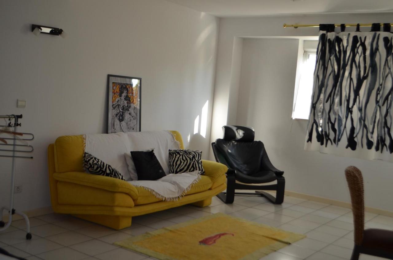 Chambre D'Hotes The Yellow Cube Aubiere Exterior photo